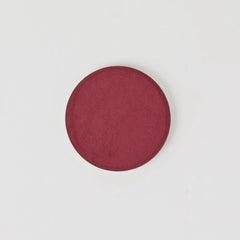 SOSHE cream-to-powder texture close-up showing featherlight blendability