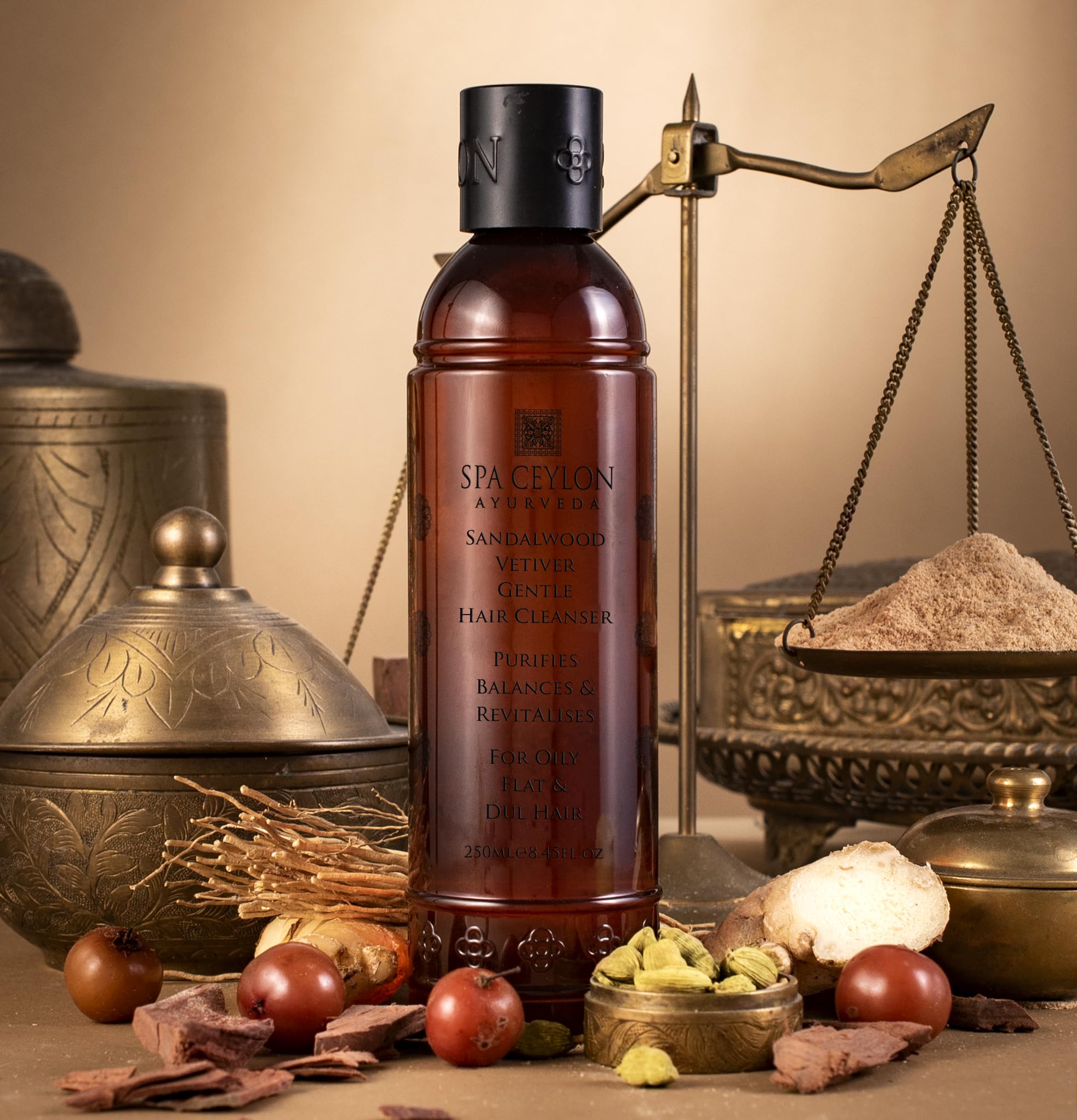 SPA CEYLON Sandalwood Vetiver Gentle Cleanser packaging display emphasizes natural ingredients and premium care.