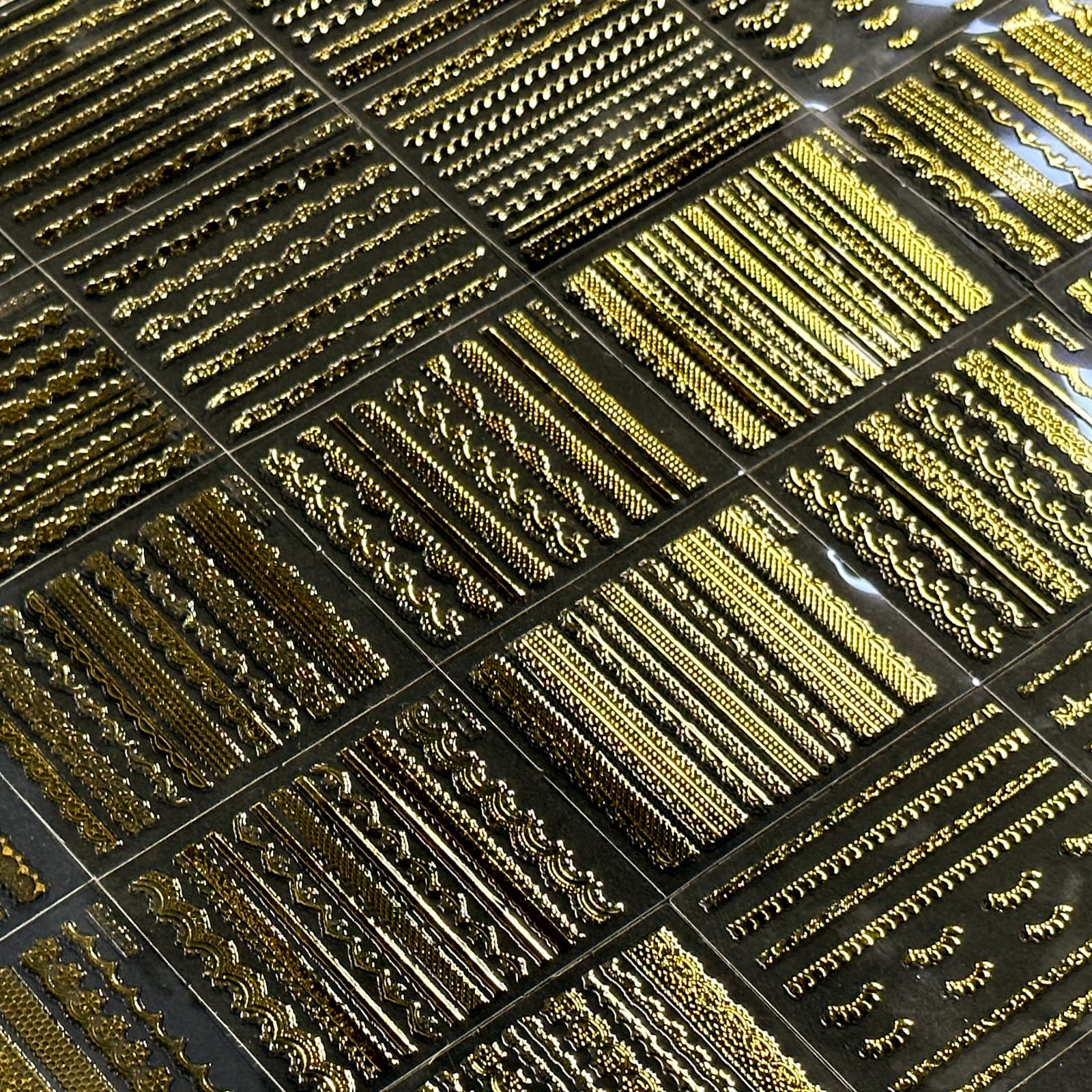 SPLOCUDU gold line adhesive nail transfers for easy application