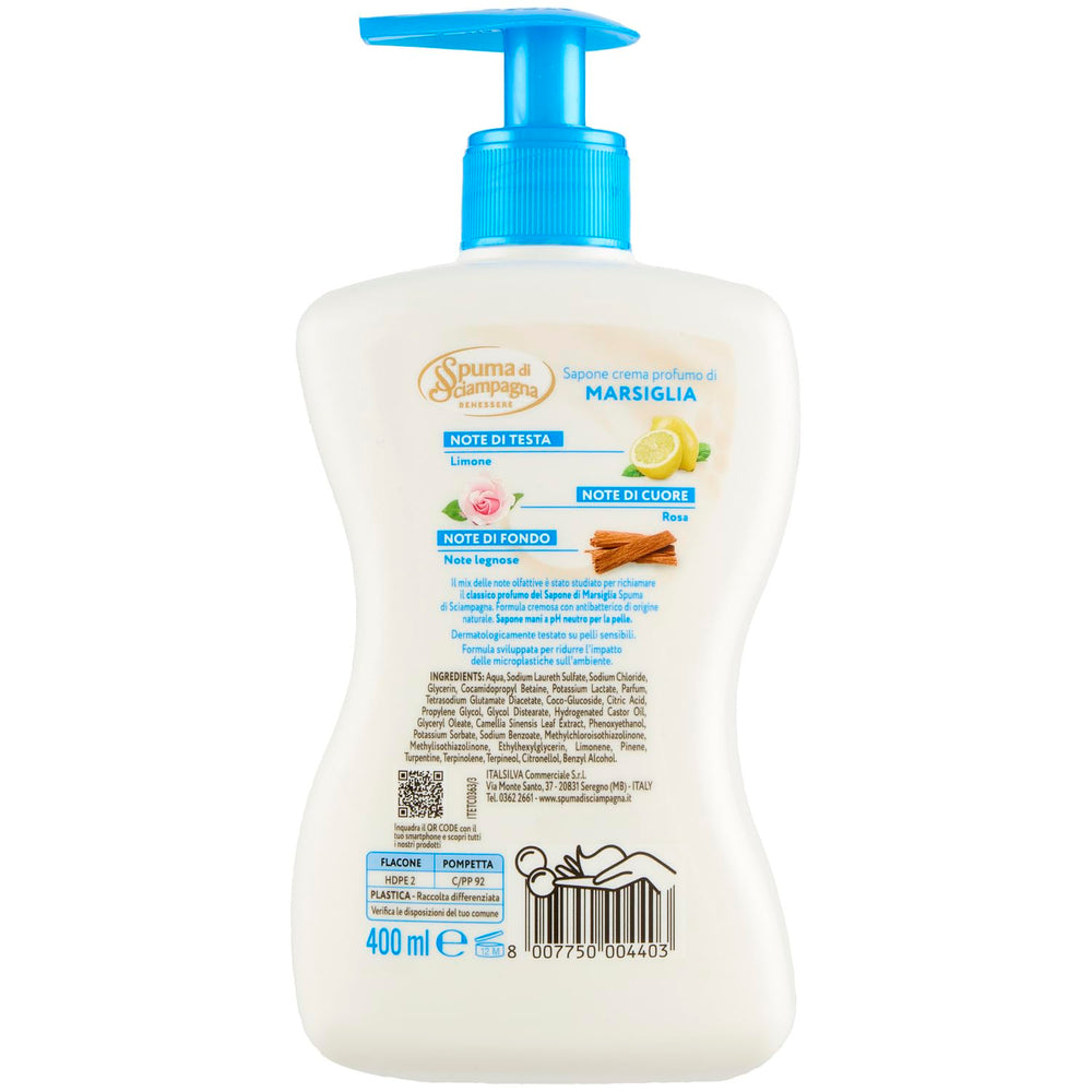 Creamy foam texture from Spuma di Sciampagna Marsiglia for gentle cleansing.