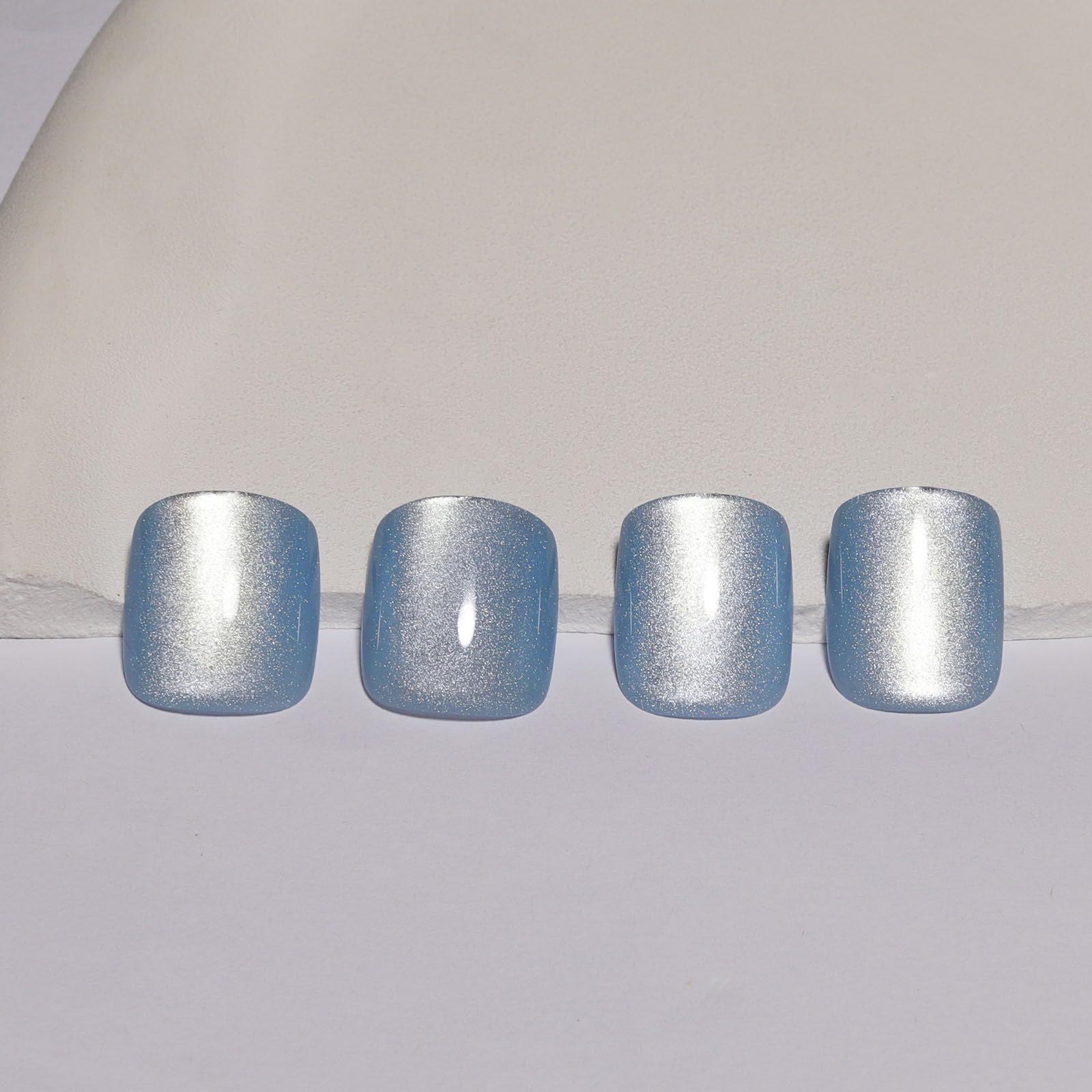 Stbisen nails featuring a thicker tip for durability