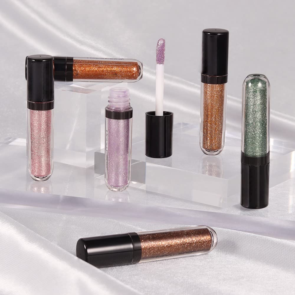 SUake professional eye makeup kit in use during a glam look