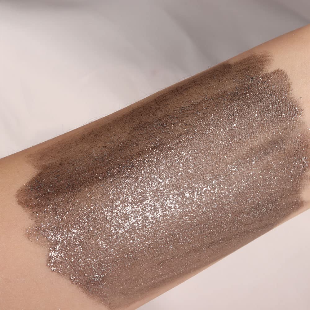 SUAKE waterproof long-wear test on eyes during activity
