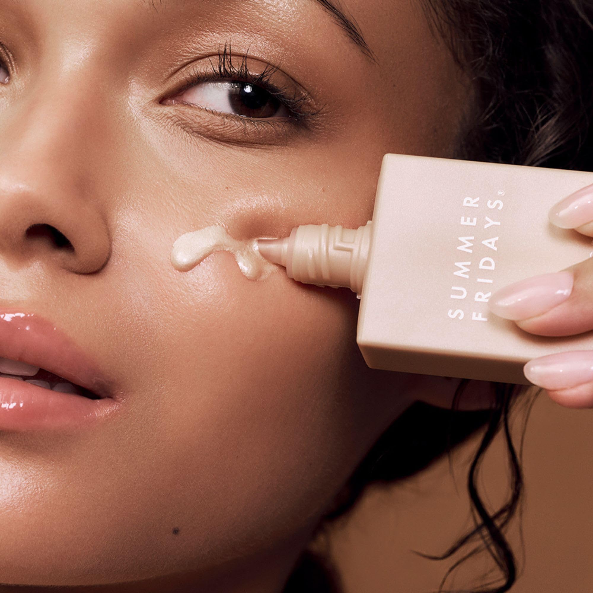Shake before use with Summer Fridays Illuminating Drops for smooth blending