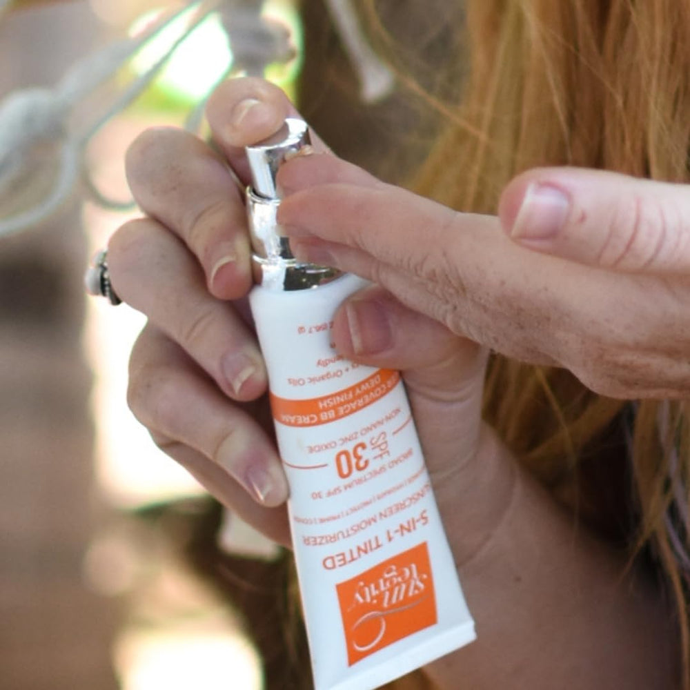 Suntegrity ingredients list notes non-nano zinc oxide and clean formulation.