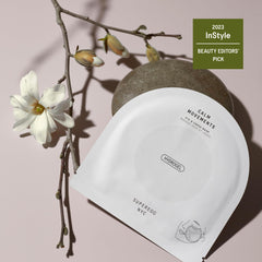 SUPEREGG hydrogel mask offers cooling relief around the eye and cheek zone.