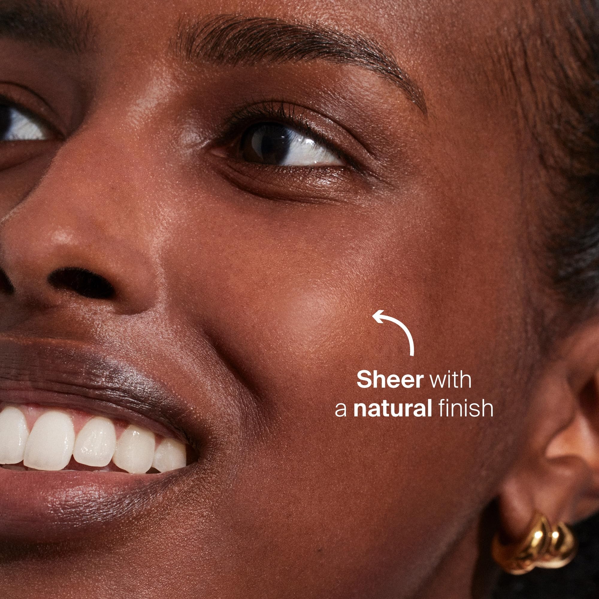 Satin-finish on skin during daytime routine for a natural glow