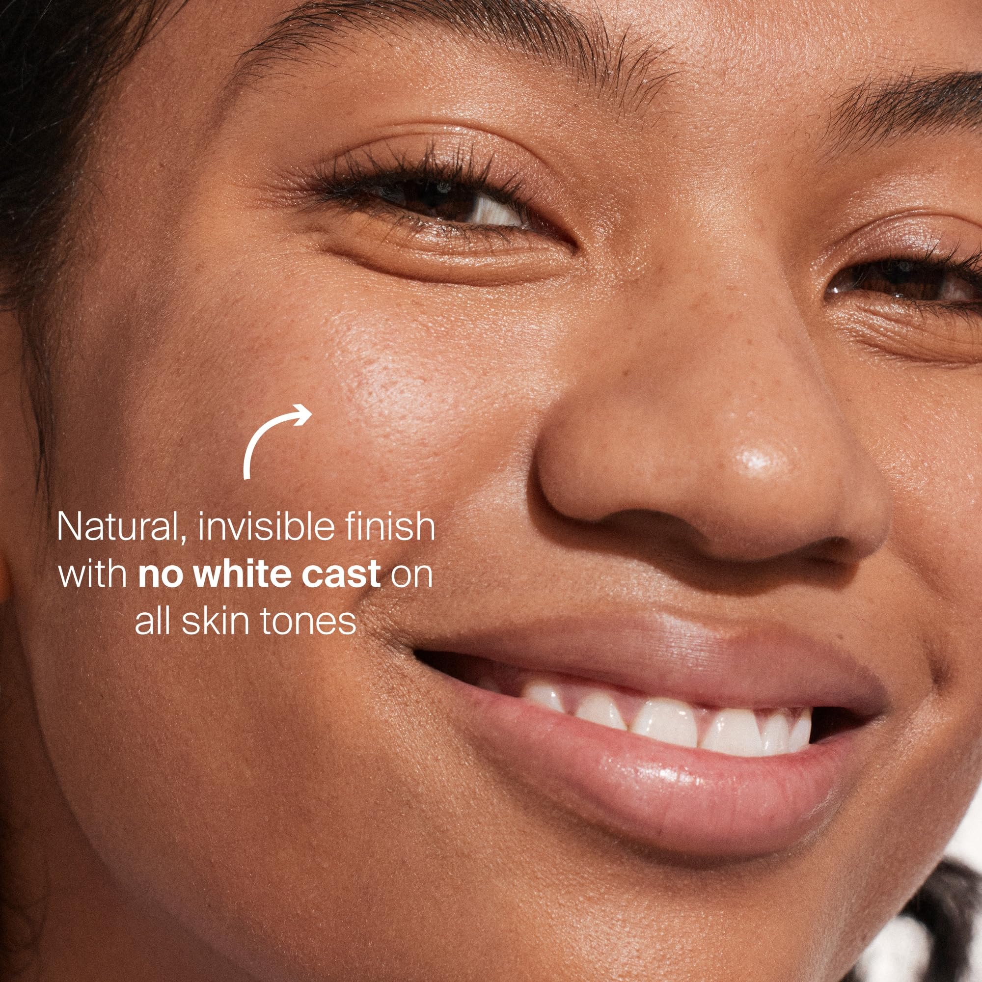 Blends invisibly across all skin tones for daily sun protection.