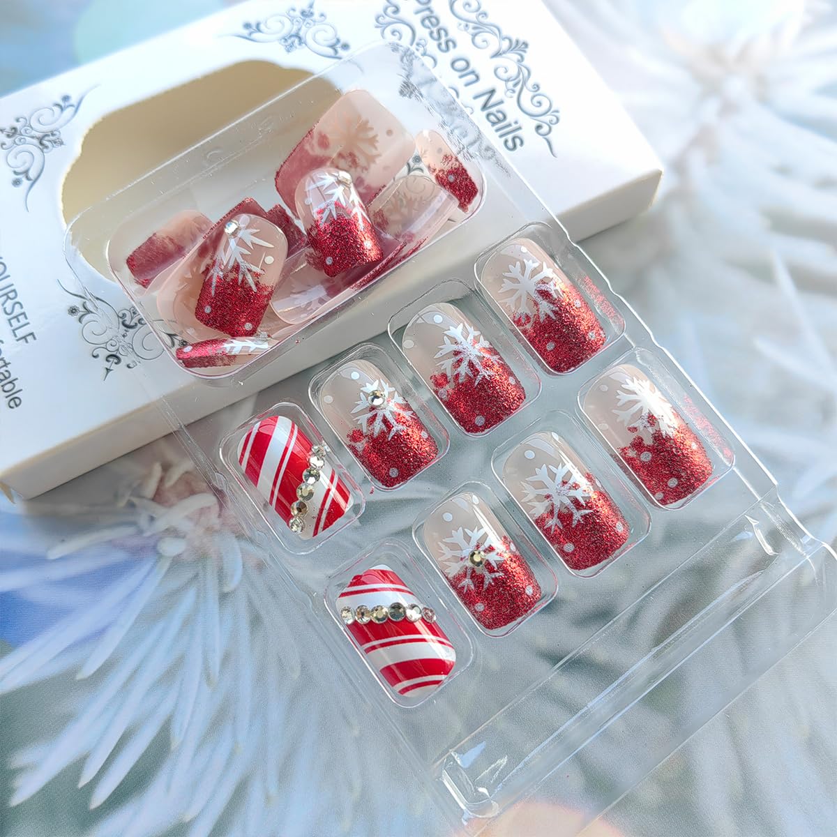 Sutaozhi short square press-on nails offering quick at-home holiday glam.