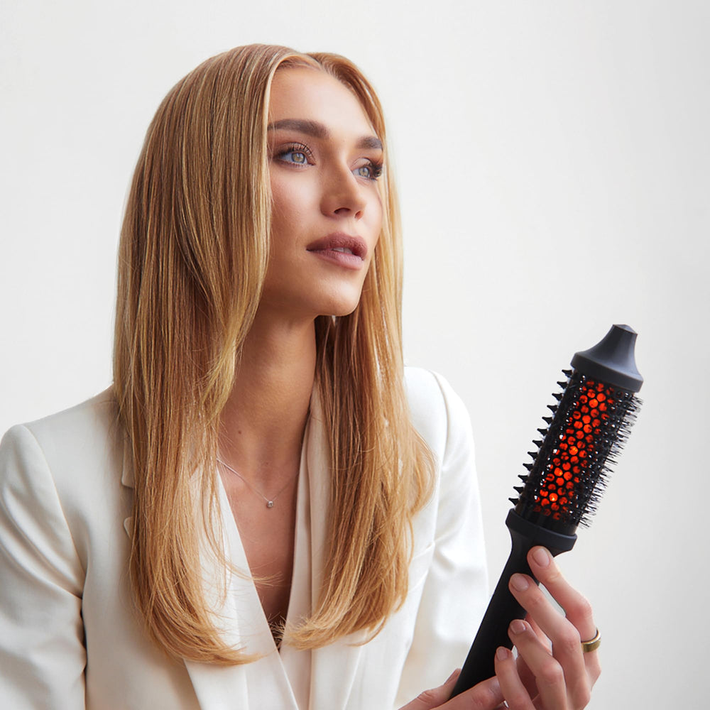 SUTRA Thermal Brush with auto shut-off for safe, worry-free use