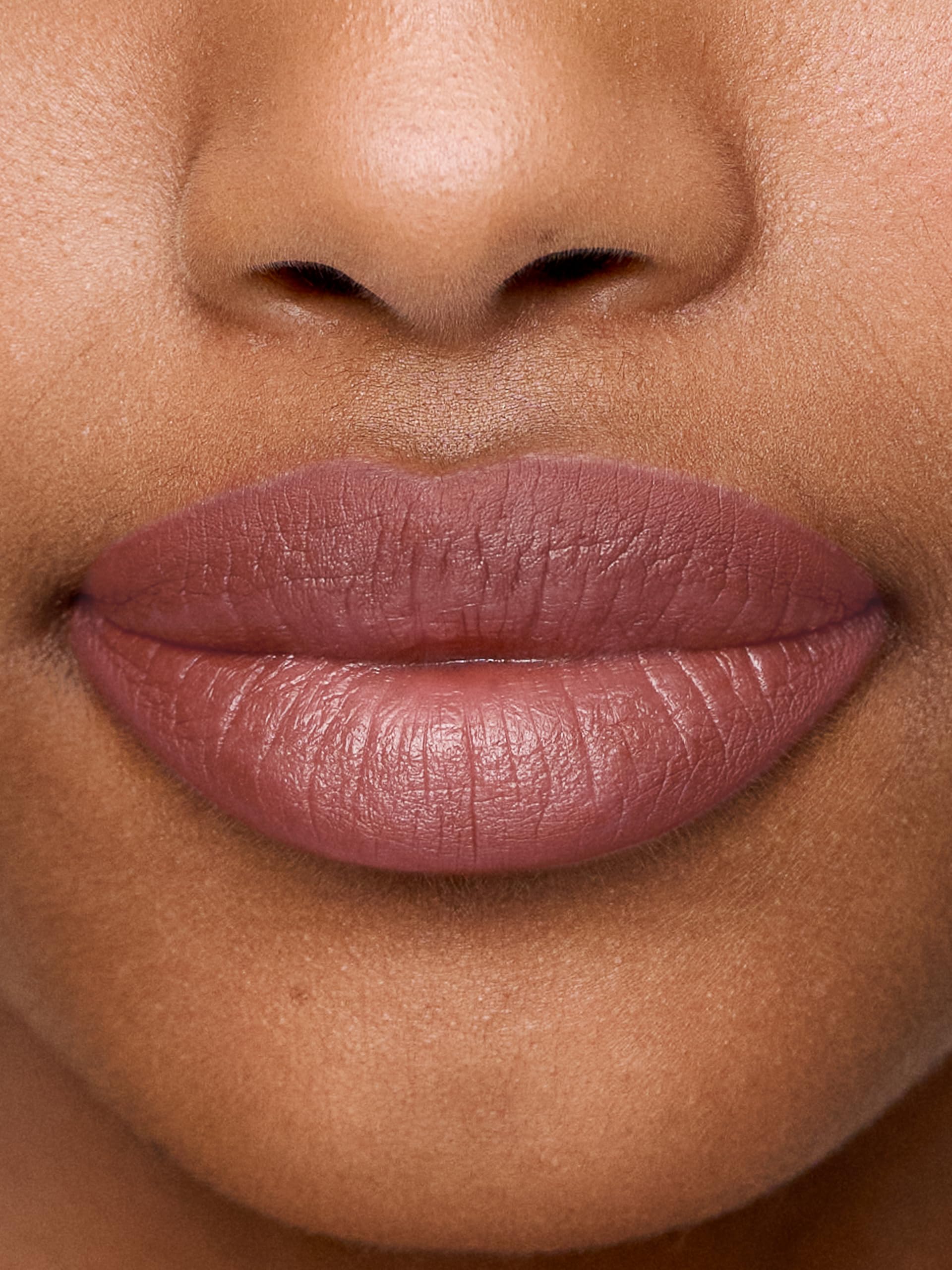 Sweed Lip Liner Pencil tip for smooth glide and precision
