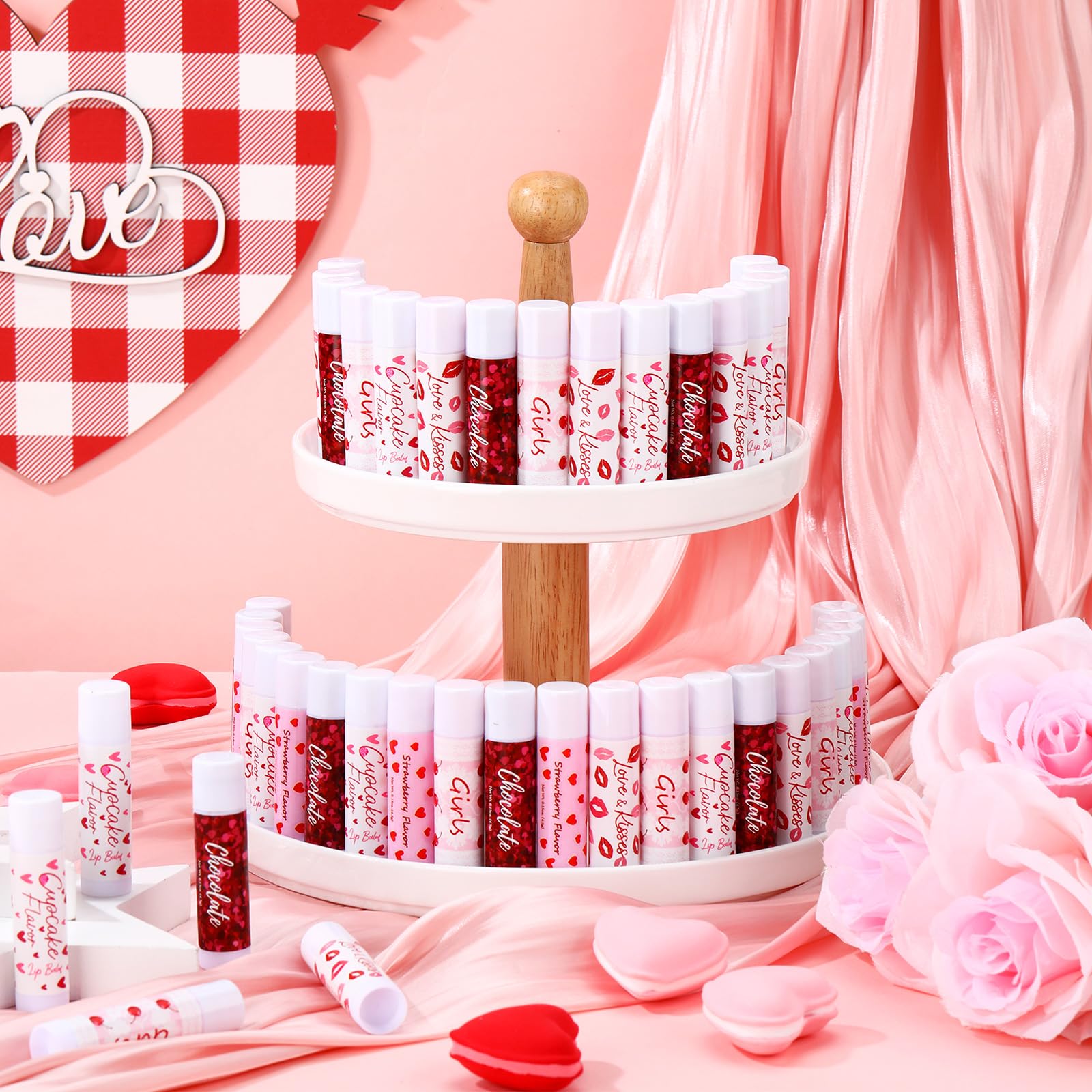 Swiffen cupcake lip balm with sweet aroma.