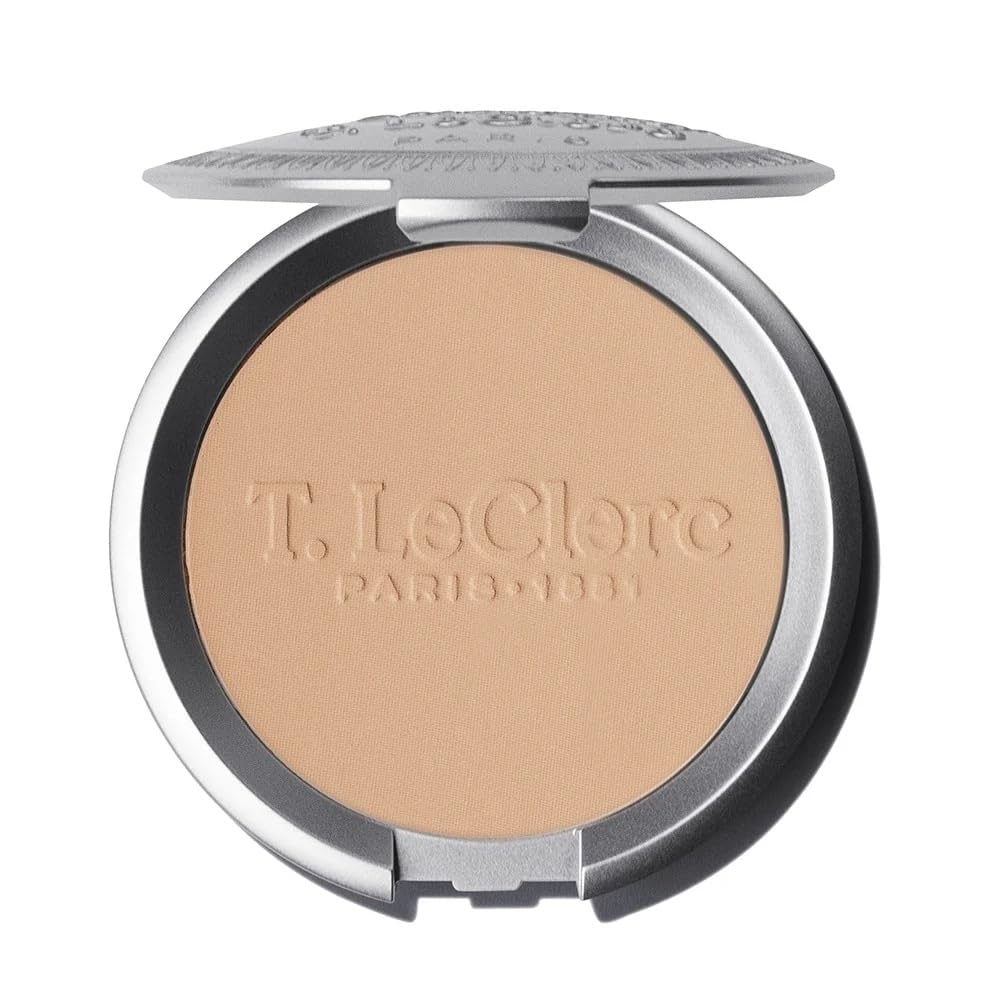 T. LeClerc Rice Compact Powder compact case showing a natural matte finish for everyday wear.