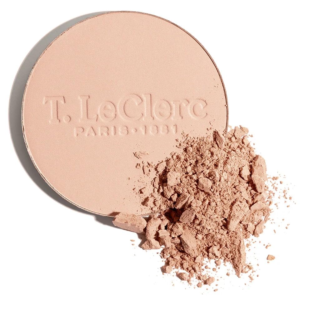 T. LeClerc rice compact on skin demonstrates natural matte finish