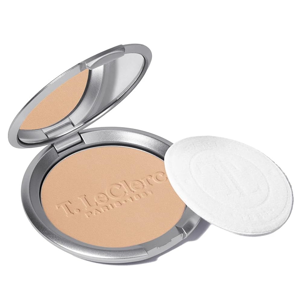 Swatch of T. LeClerc Rice Compact Powder on skin for even tone.