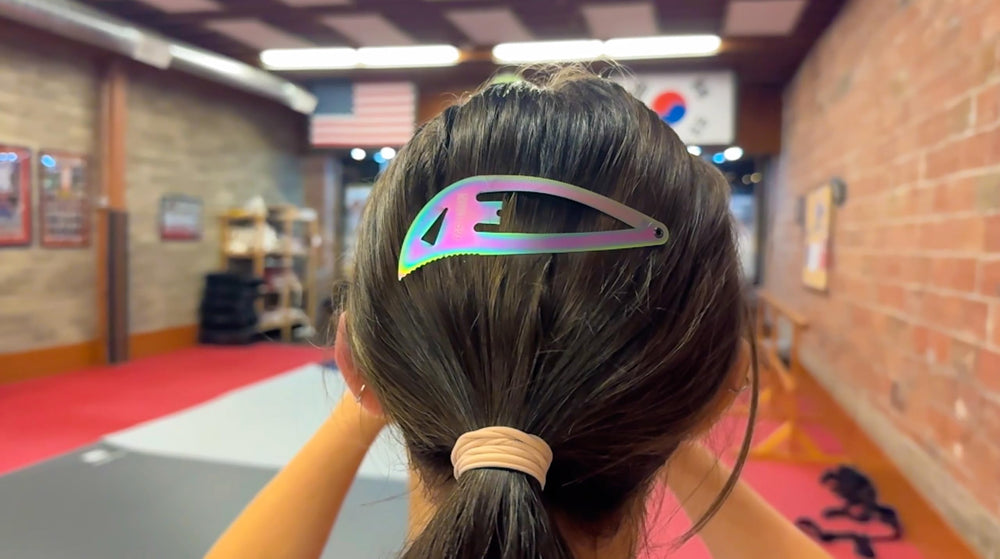 Tacticlip curved opposite-direction design for comfortable wear on either side.