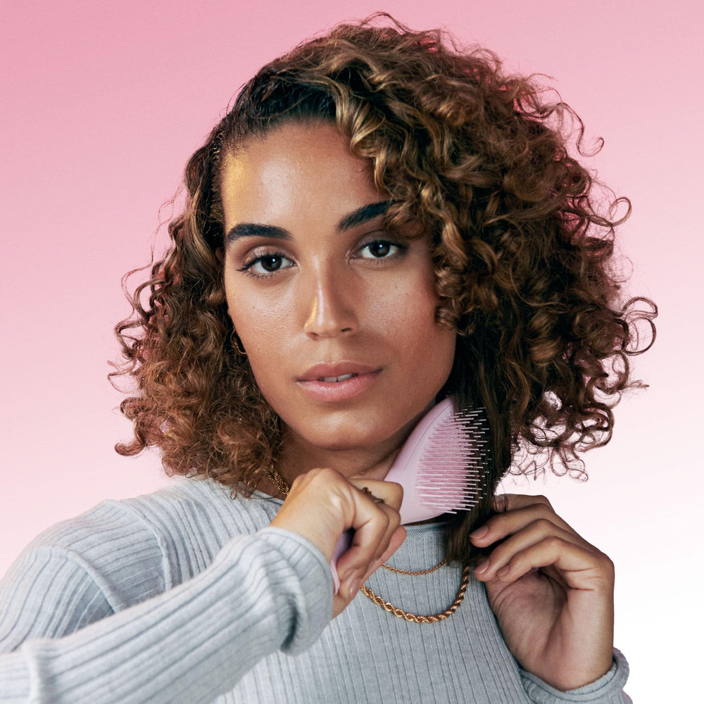 Tangle Teezer two-tiered technology closeup highlights added flex for wet hair