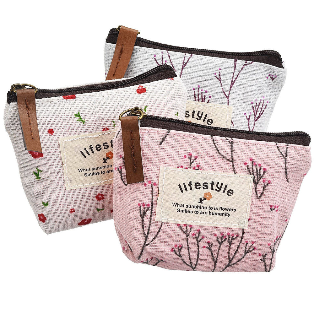 TecUnite coin purse close-up highlights cute pastoral pattern.