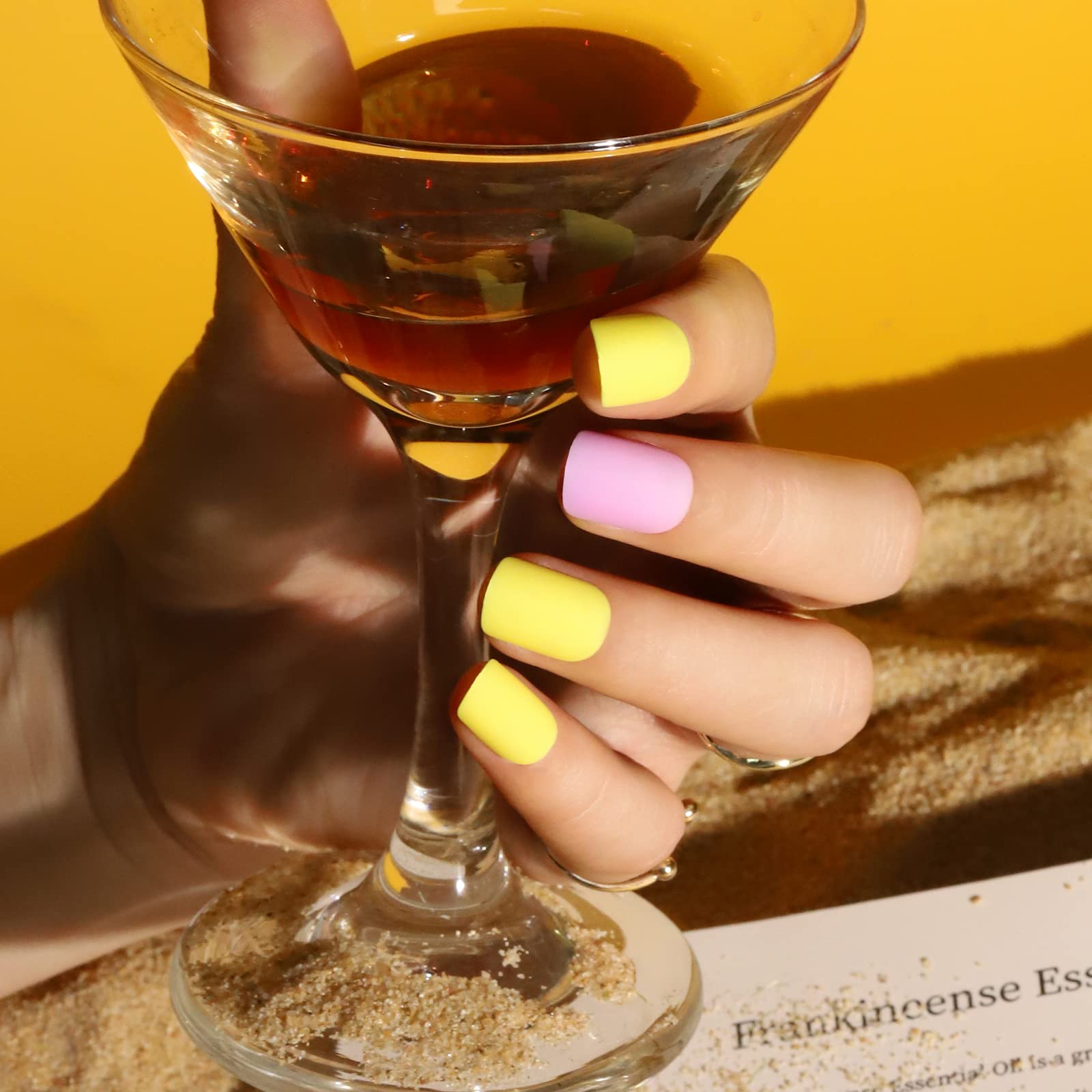 Teenitor nail glue brush applicator delivers smooth, even glue application