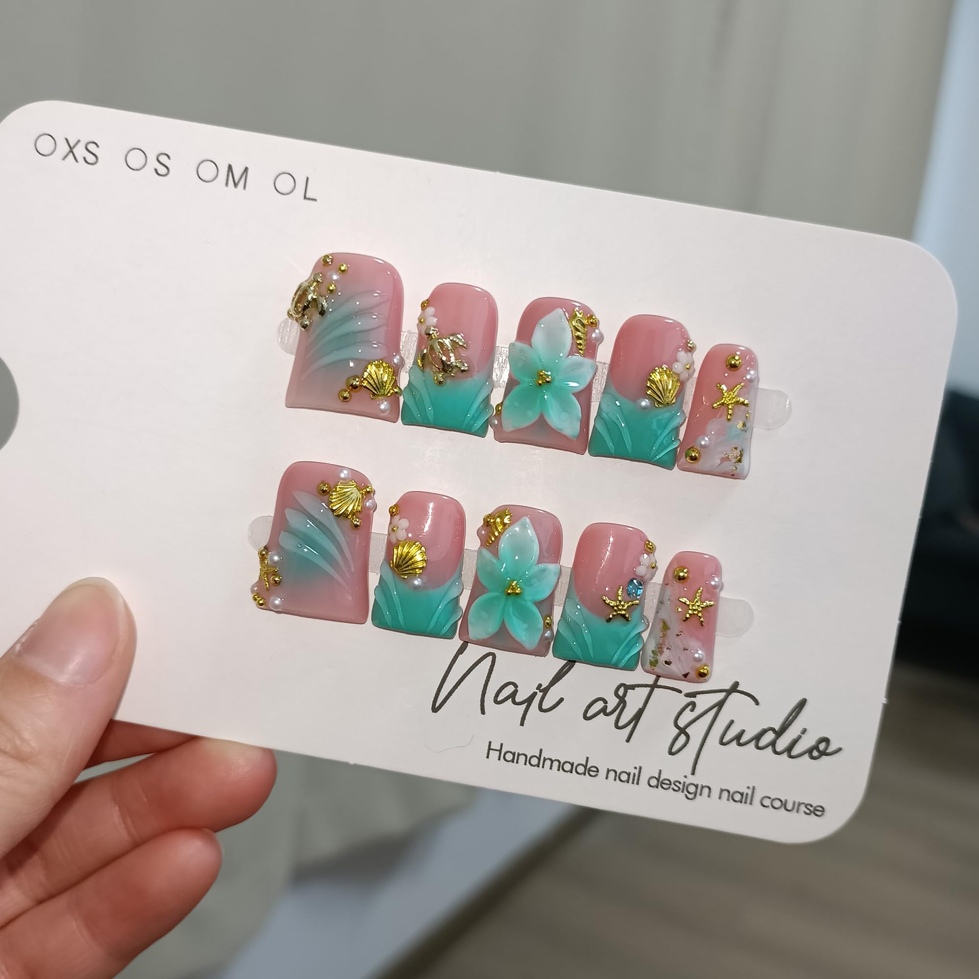TENPAL 4D charms nails add sparkling accents for events