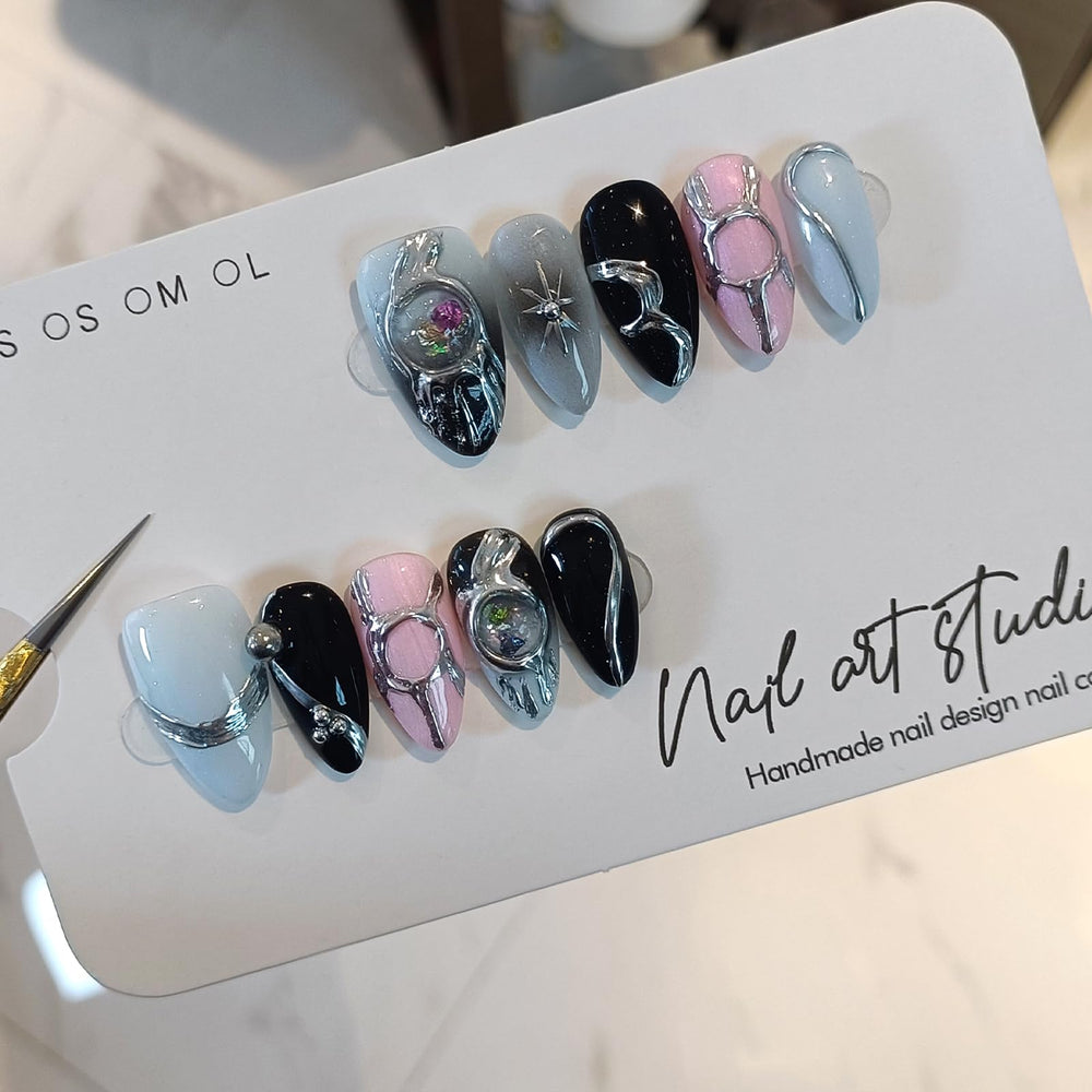TENPAL metallic chrome-silver nails provide durable salon-like shine