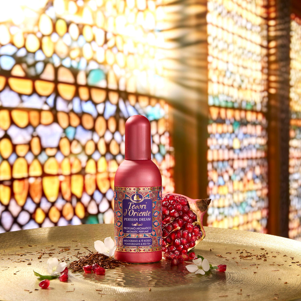 Tesori d'Oriente Persian Dream bottle closeup reveals premium packaging.
