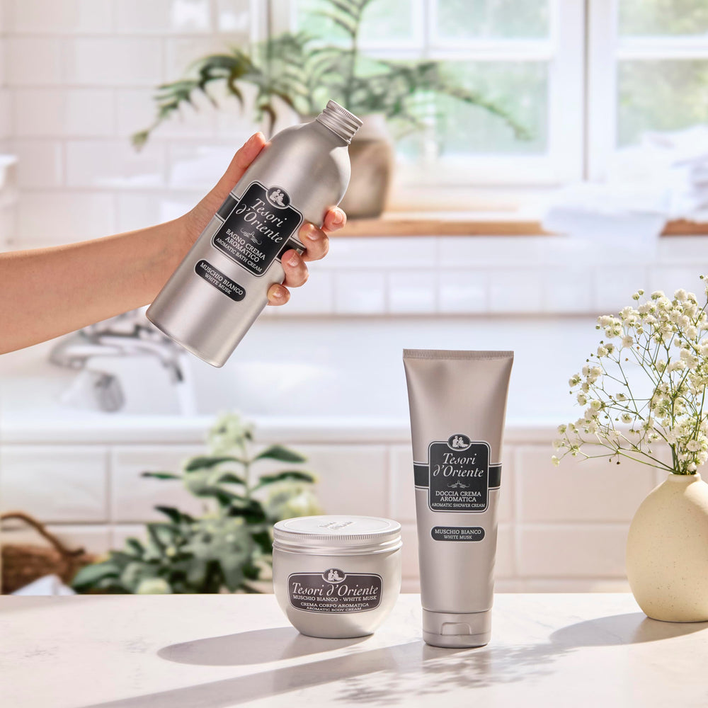 Tesori d'Oriente packaging evokes Italian luxury and care.