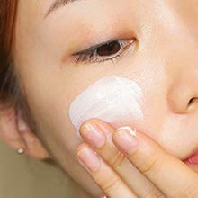 Sun Project Shimmer texture appears lightweight and refreshing on bare skin.