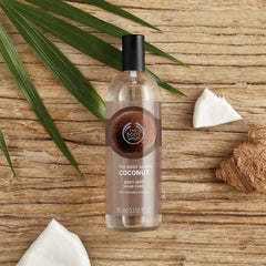 Coconut aroma and hydrating mist offer a breezy daily ritual.