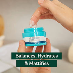 The Body Shop Seaweed Oil-Control Gel Cream gel texture shows quick absorption and a matte finish.
