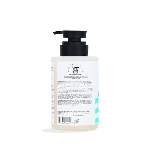 The Doux gel on wet hair for even application and smooth twists.