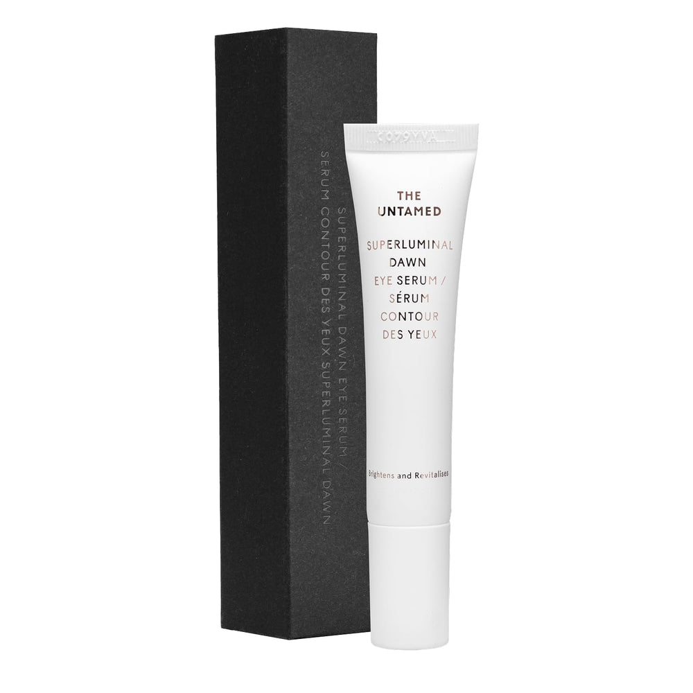 Vitamin C brightens the under-eye area with antioxidant support for the delicate skin.