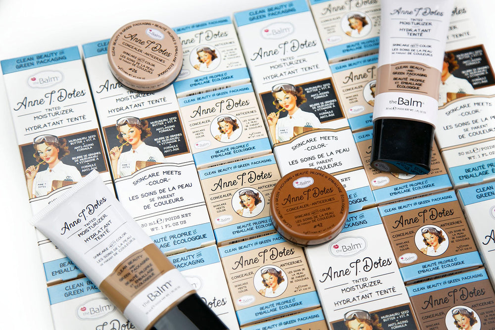 theBalm Anne Dotes texture closeup reveals a light finish