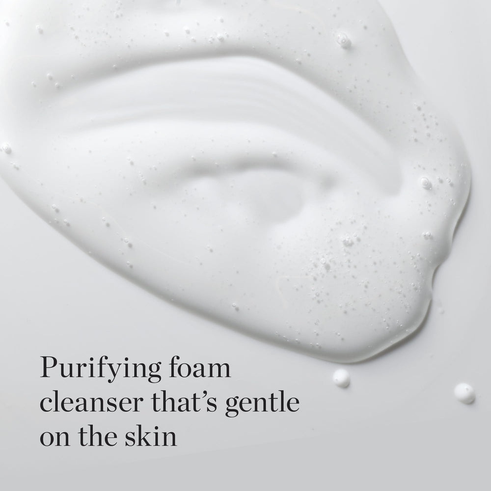 The Face Shop foam lather demonstrates gentle cleansing suitable for daily use