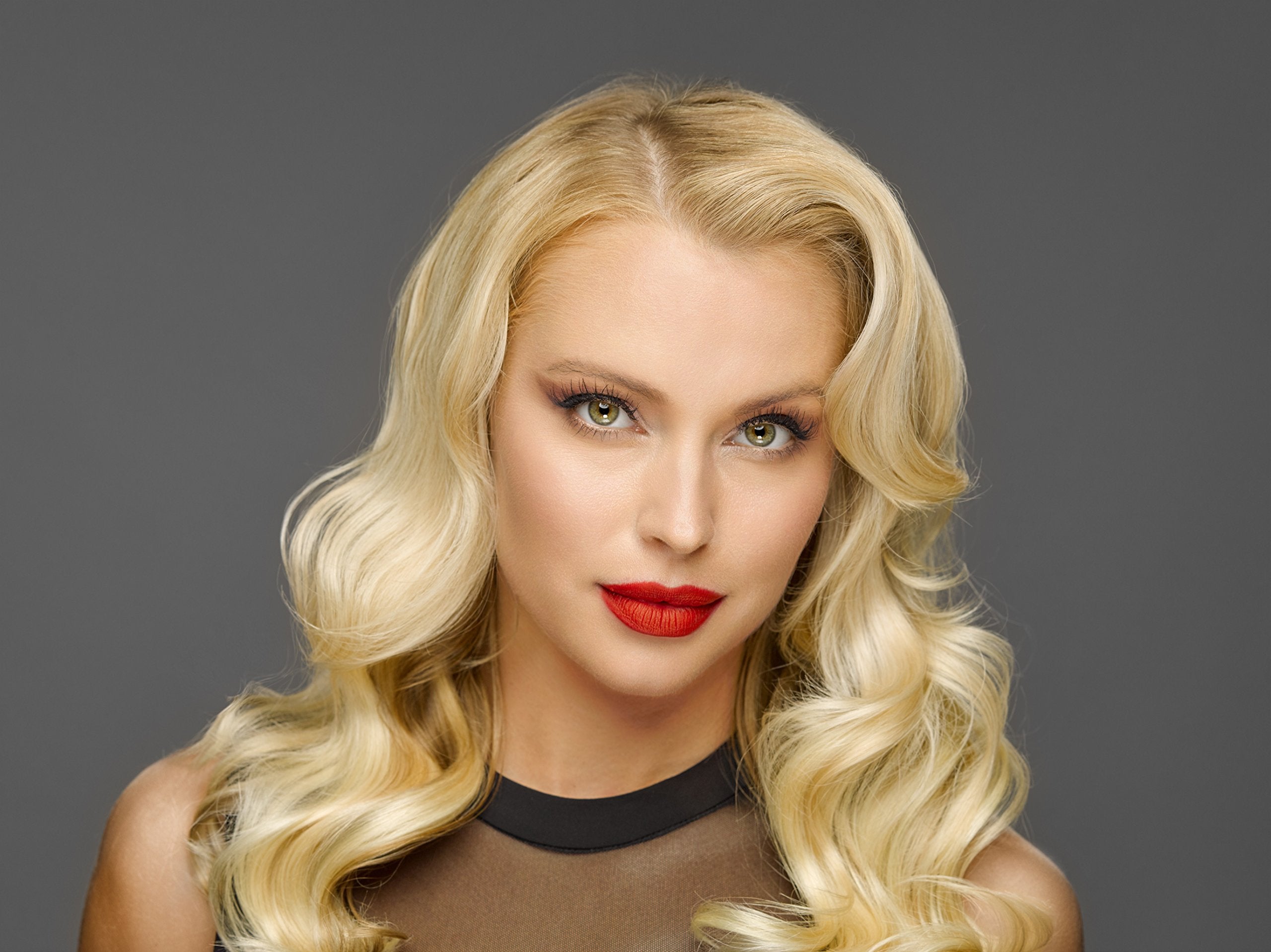 Thermafuse HeatSmart Serum Shampoo sodium chloride-free formula safe for smoothing services.