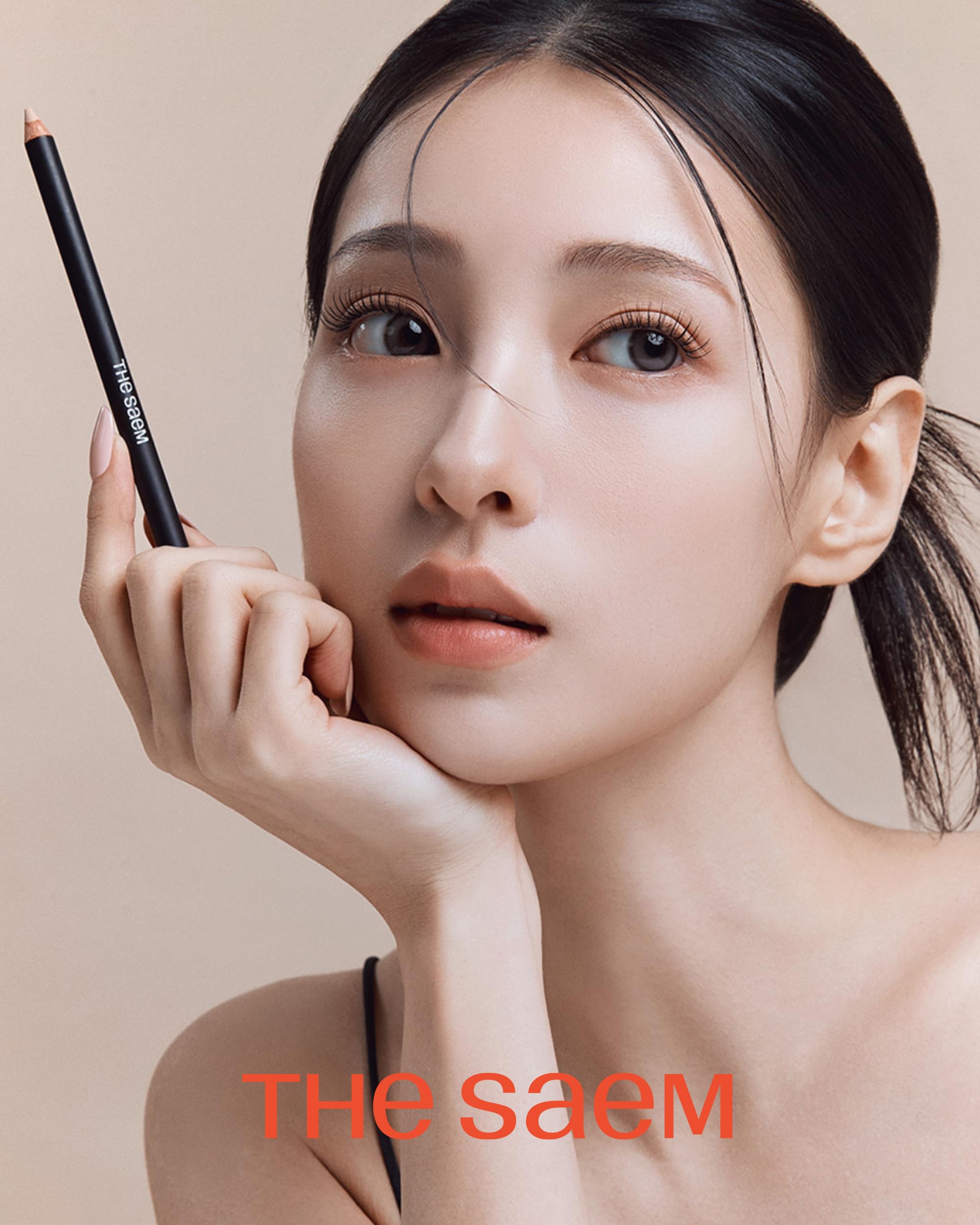THESAEM Cover Perfection pencil-compact in-pocket convenience for quick corrections.