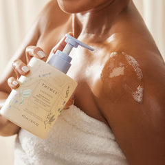 Product ingredients Niacinamide Hyaluronic Acid Panthenol for skin refresh