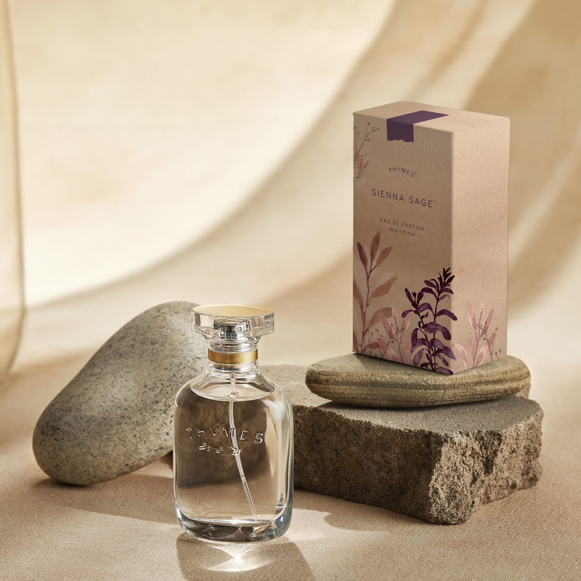 Thymes Sienna Sage glass flacon showcases premium packaging and ease of use.