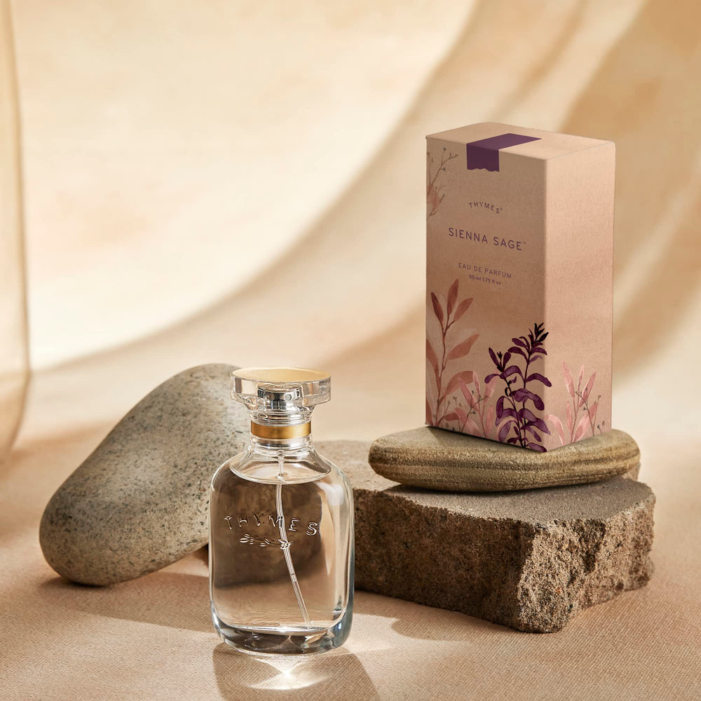 Thymes Sienna Sage glass flacon showcases premium packaging and ease of use.