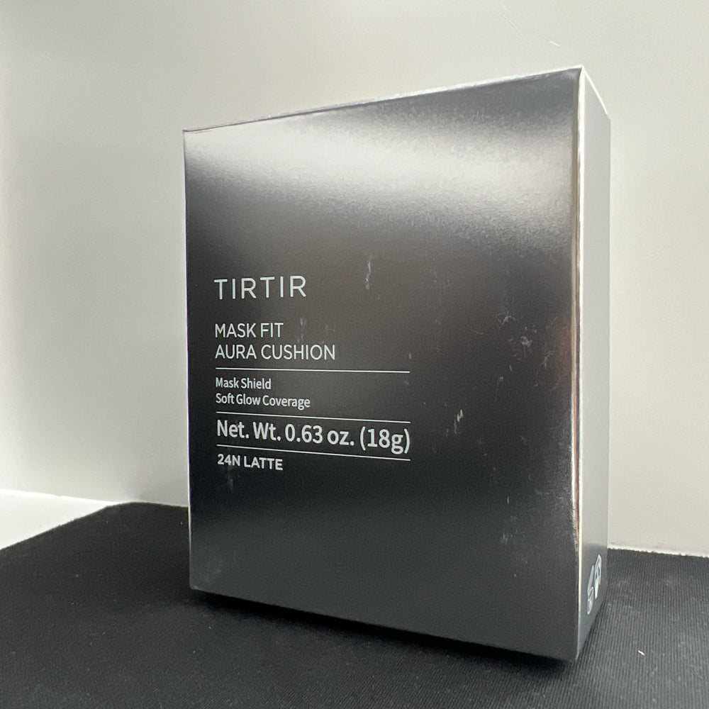 TIRTIR Mask Fit Aura precise dabbing demonstrates buildable coverage