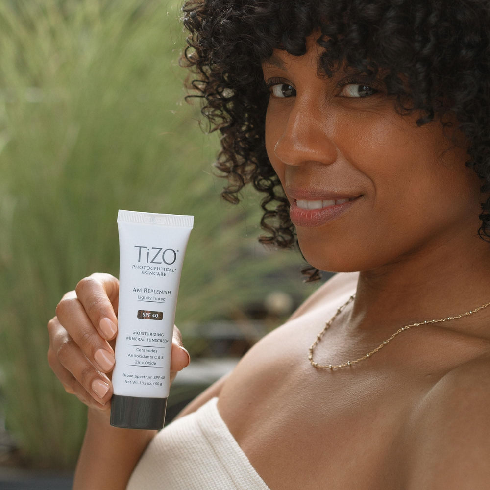 TIZO AM Replenish SPF 40 on skin during application for quick absorption