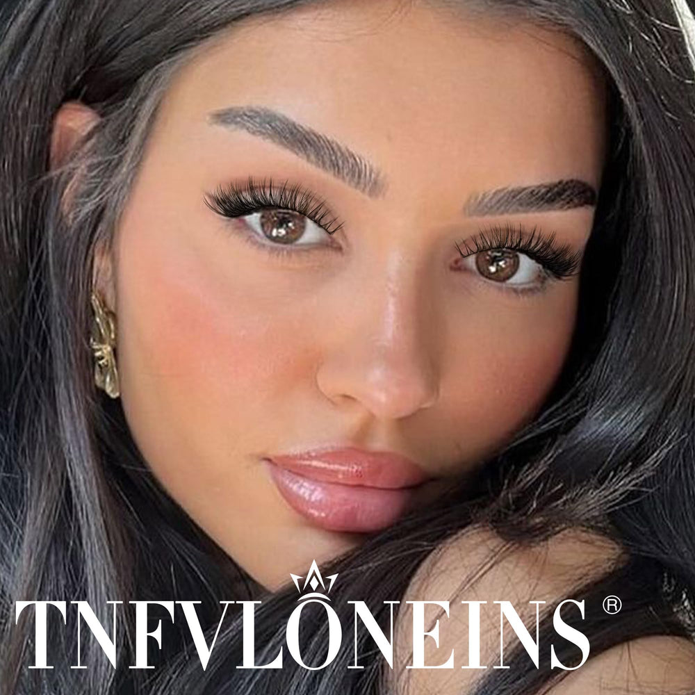Natural-look TNFVLONEINS cluster lashes for effortless daily glamour