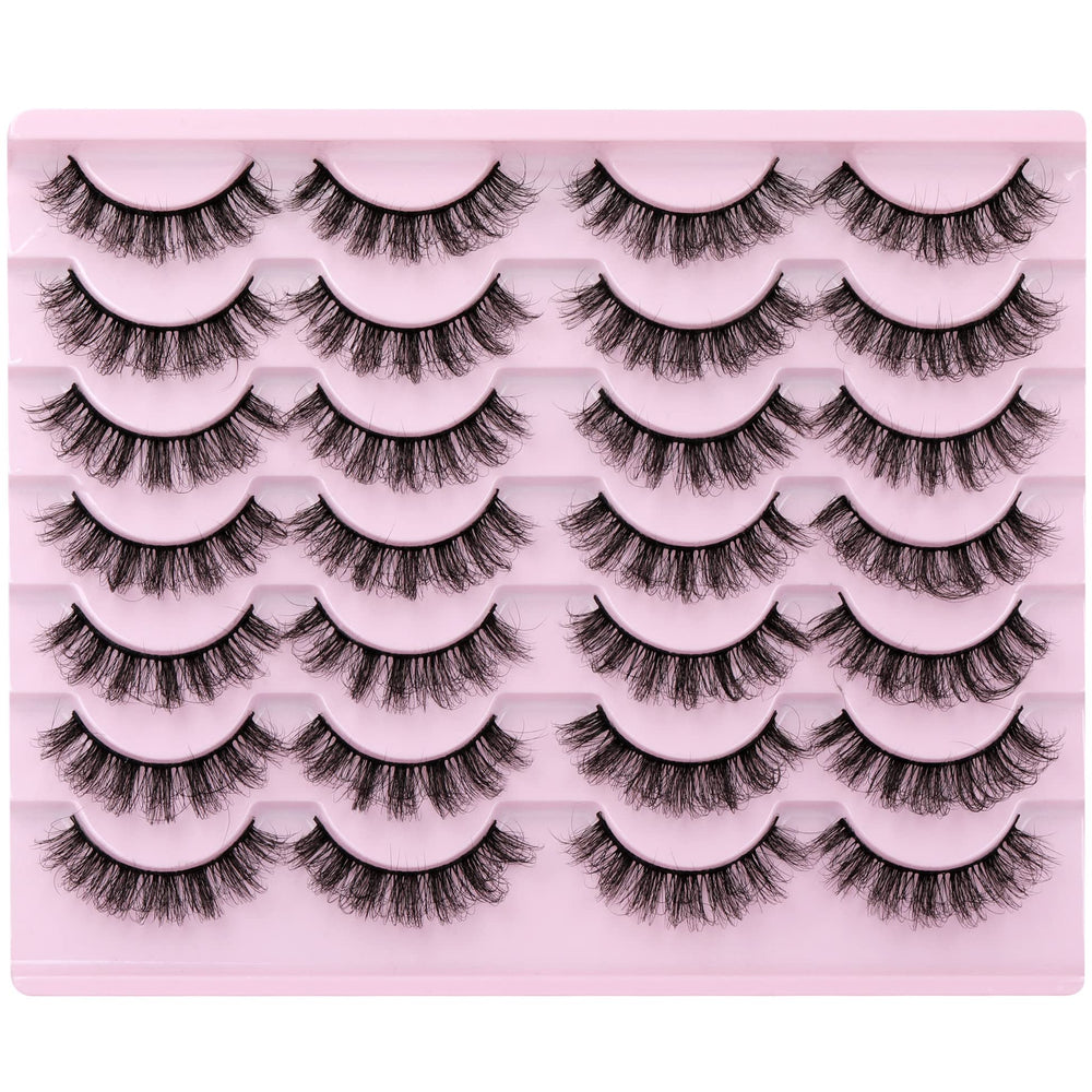 TNFVLONEINS packaging box keeps lashes safe and ready for quick touch-ups.