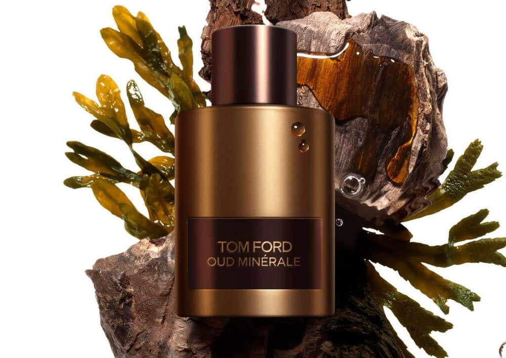Tom Ford Oud Minerale sea-ambiance shot highlighting oud and ambergris accord.