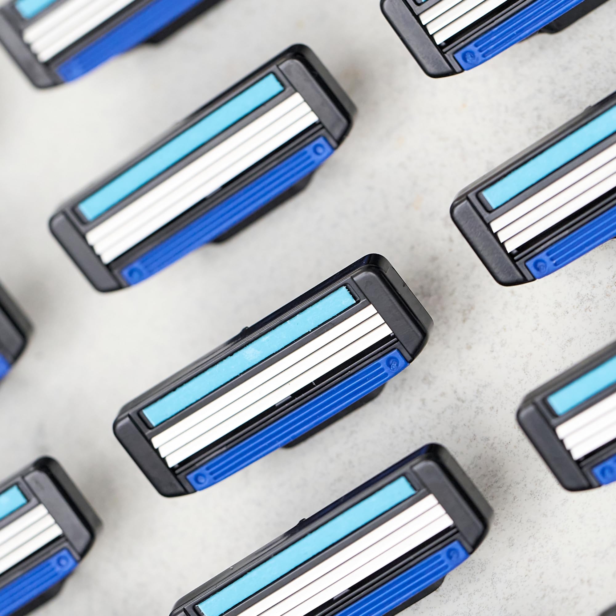 Toptech Razor 3 precision blade angle close-up shows efficient cutting