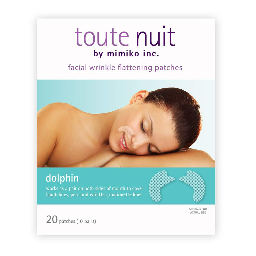 Toute Nuit dolphin-shaped-patches close-up shows hypoallergenic design for sensitive skin.