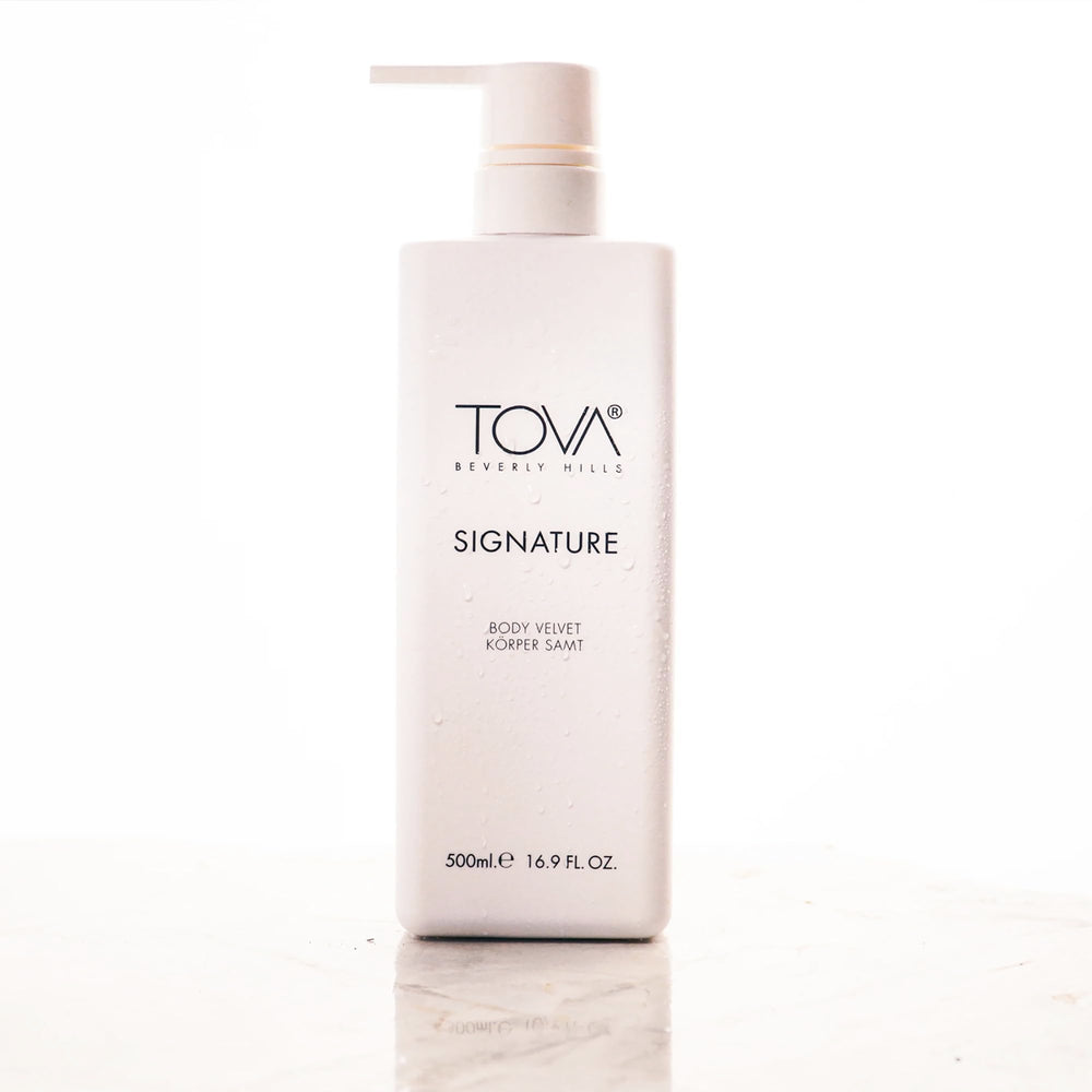 Tova-lotion-corps-velours-pompe, absorption rapide et parfum chaleureux.
