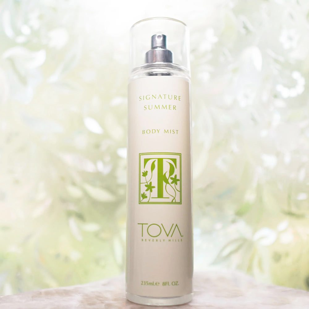 Tova Signature Summer label closeup highlighting layered notes and amethyst accents.