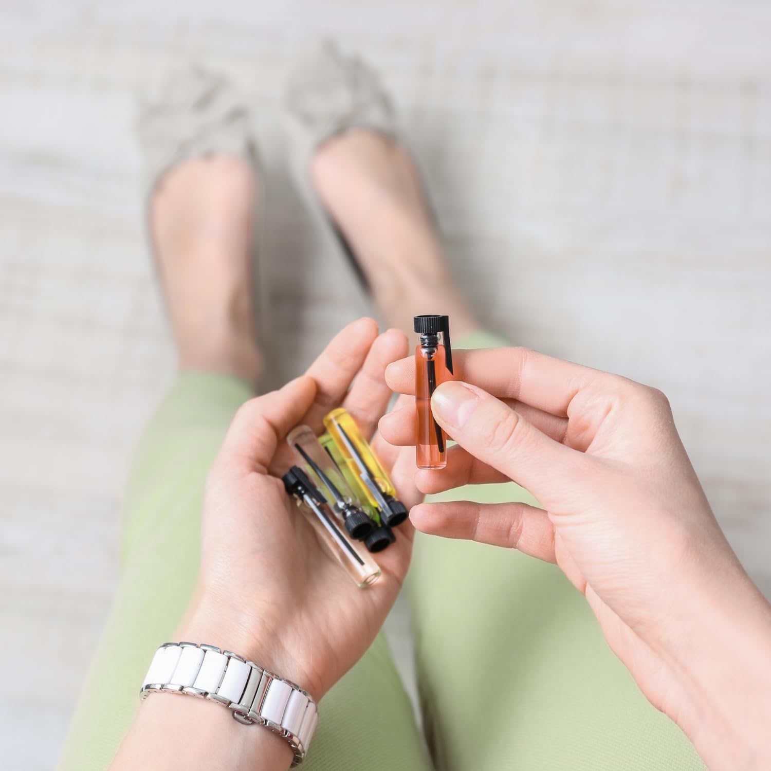 Tradeberry brand-new designer fragrance samples image, unopened vials.
