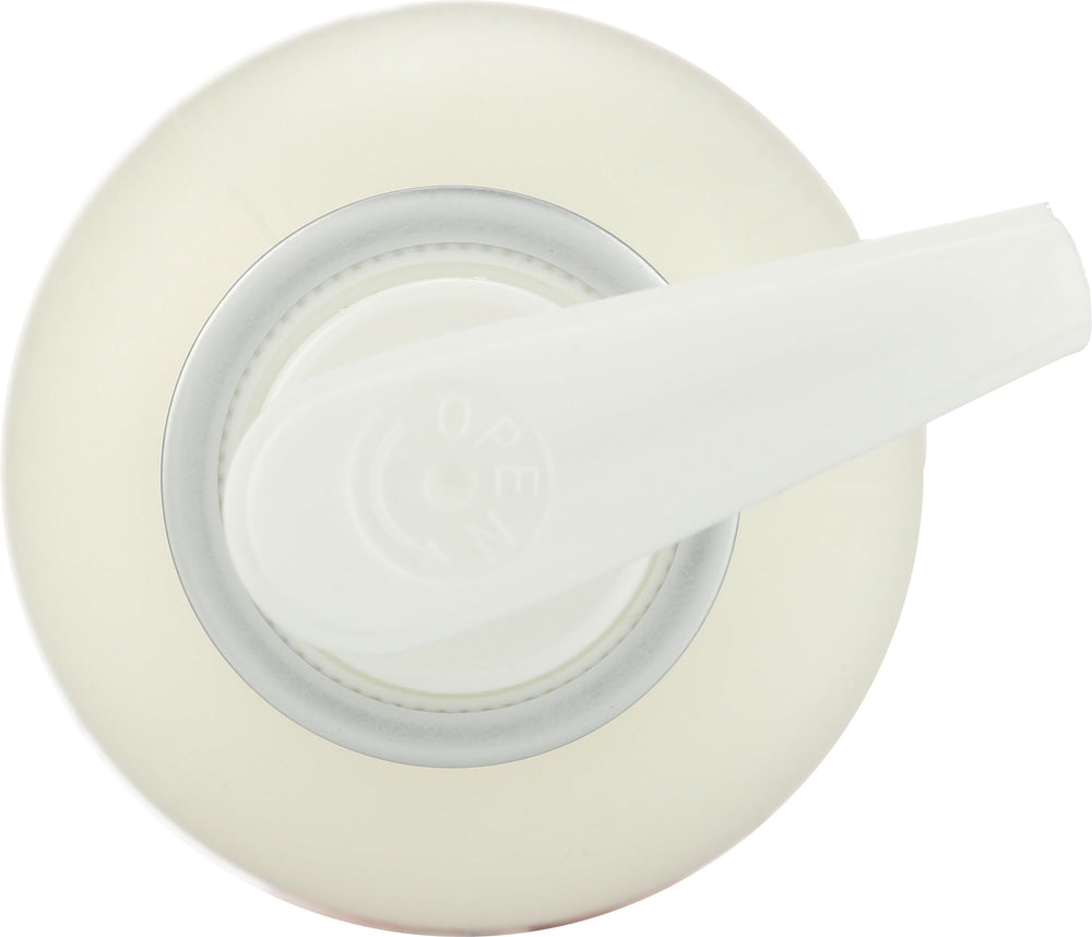 Treluxe Untie The Knot on hair delivers soft finish